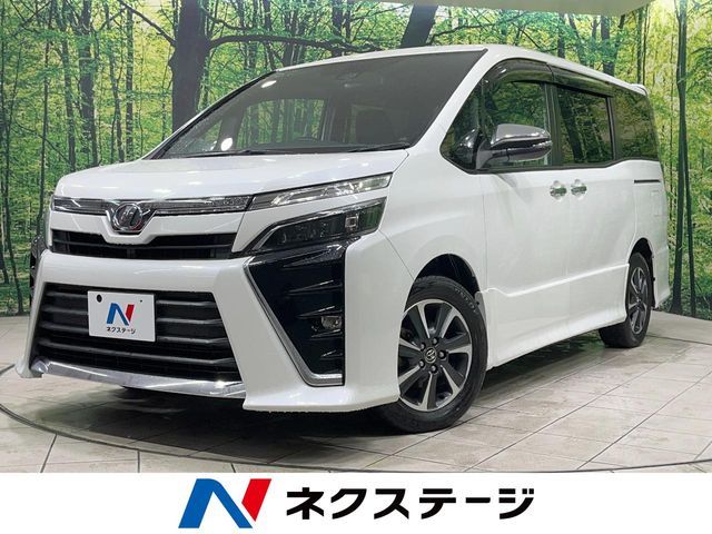 TOYOTA VOXY 2018