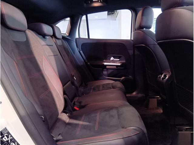 MERCEDES BENZ MERCEDES BENZ GLA class 2020