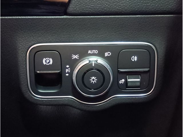 MERCEDES BENZ MERCEDES BENZ GLA class 2020