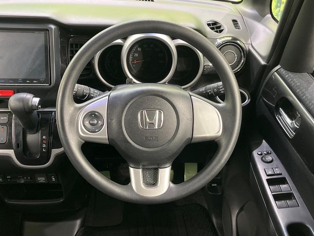 HONDA N BOX CUSTOM 2016