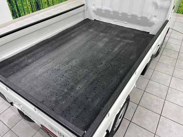 DAIHATSU HIJET truck 4WD 2024