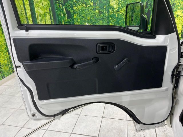 DAIHATSU HIJET truck 4WD 2024