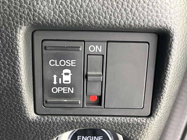 HONDA N BOX CUSTOM 4WD 2022