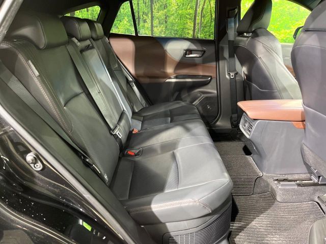 TOYOTA HARRIER HYBRID 2021