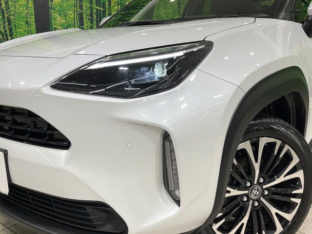 TOYOTA YARIS CROSS HYBRID 2025