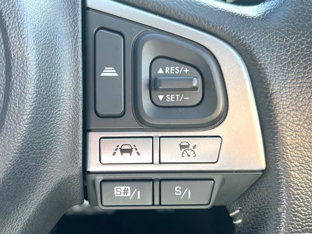 SUBARU FORESTER 2017