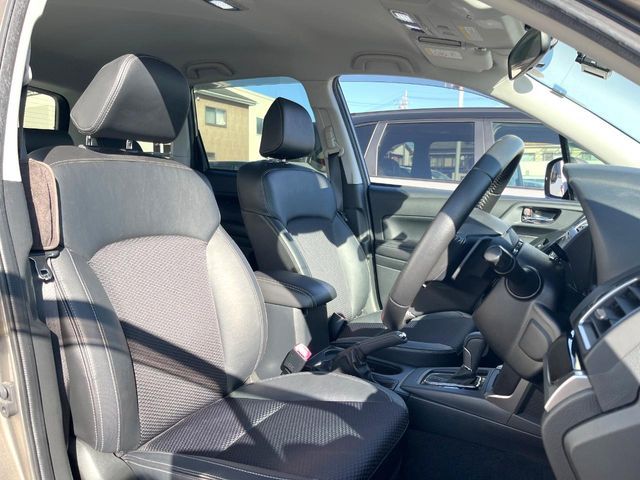 SUBARU FORESTER 2017