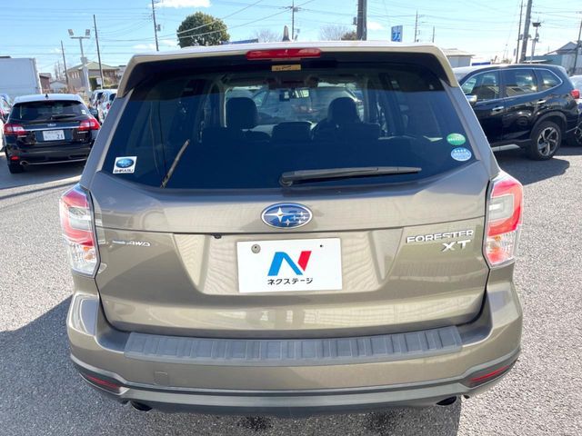 SUBARU FORESTER 2017