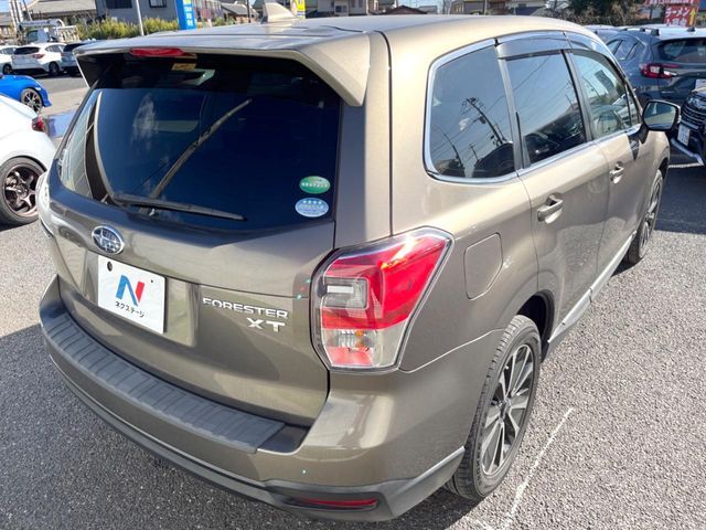 SUBARU FORESTER 2017