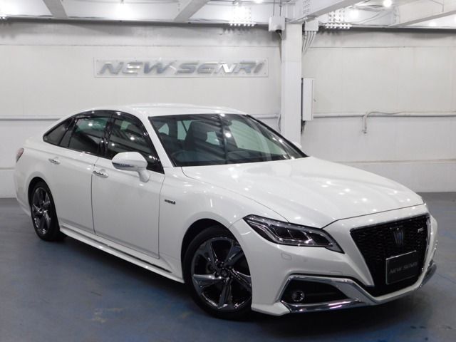 TOYOTA CROWN sedan hybrid 2019