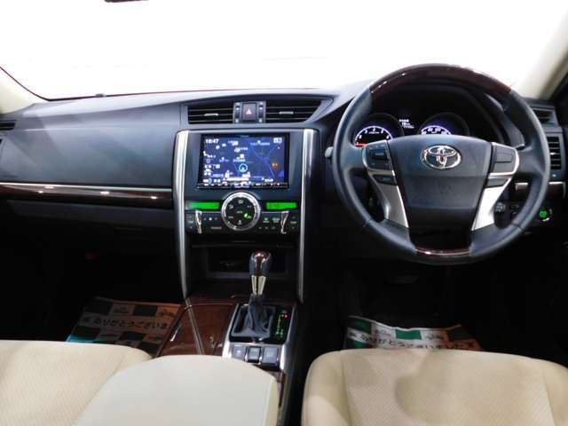 TOYOTA MARK X 2013