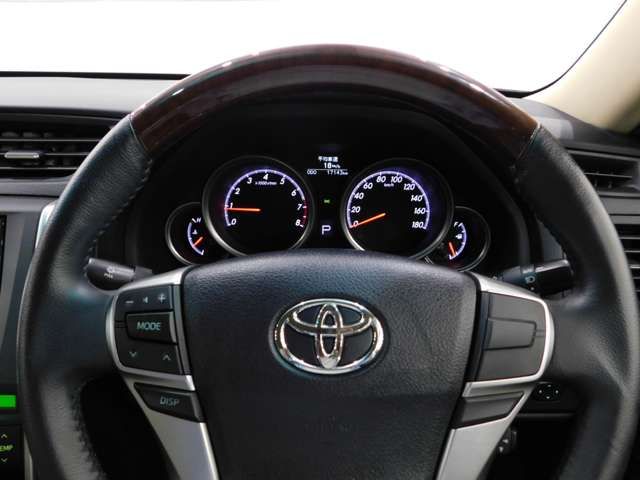 TOYOTA MARK X 2013