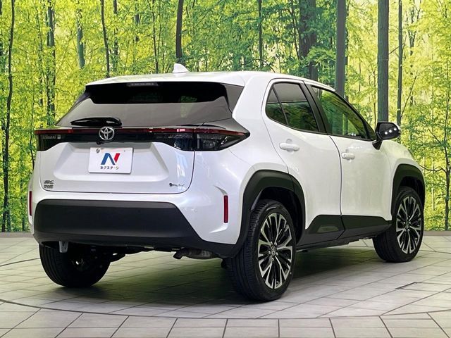 TOYOTA YARIS CROSS HYBRID 2025