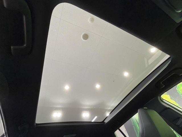 TOYOTA COROLLA CROSS HYBRID 2025