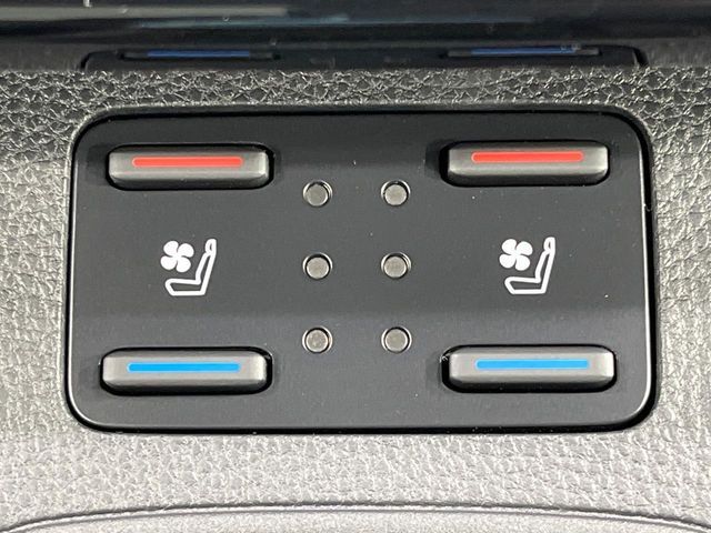 TOYOTA COROLLA CROSS HYBRID 2025