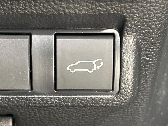 TOYOTA COROLLA CROSS HYBRID 2025