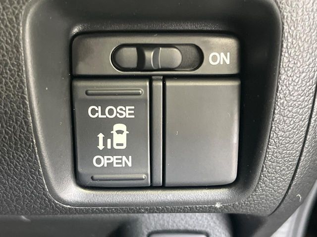 HONDA N BOX CUSTOM 2016