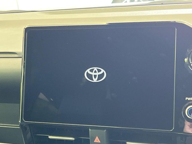 TOYOTA VOXY HYBRID 2024