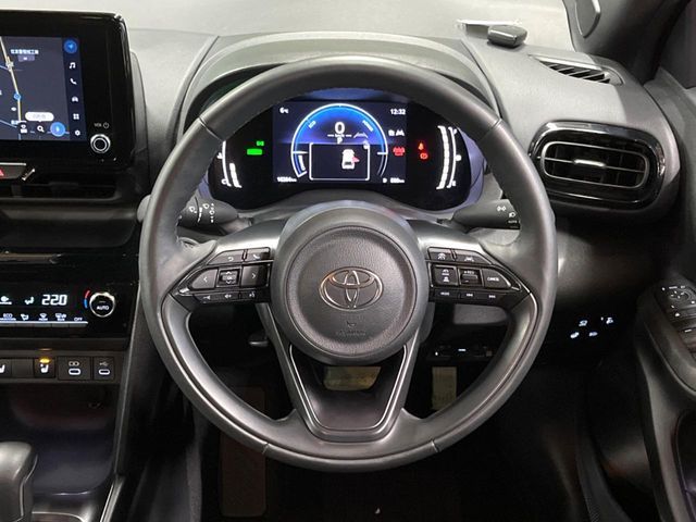 TOYOTA YARIS CROSS HYBRID 2025