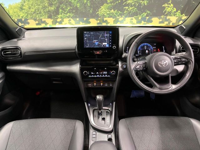 TOYOTA YARIS CROSS 2025