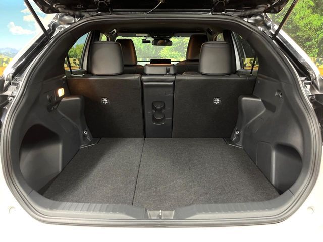 TOYOTA YARIS CROSS 2025