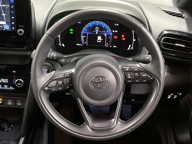 TOYOTA YARIS CROSS 2025