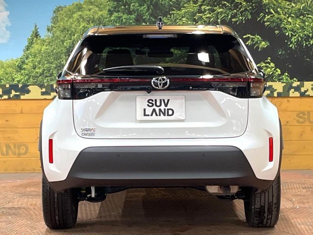 TOYOTA YARIS CROSS 2025