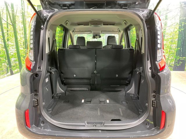 TOYOTA SIENTA HYBRID 2023