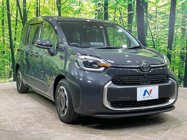 TOYOTA SIENTA HYBRID 2023