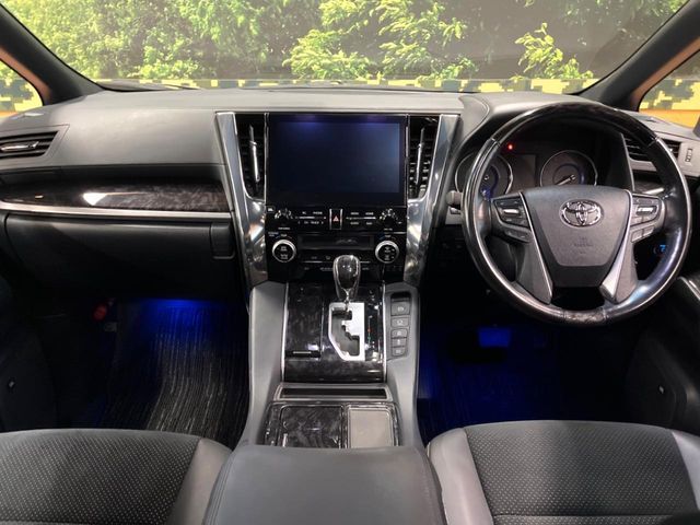 TOYOTA ALPHARD hybrid 4WD 2021