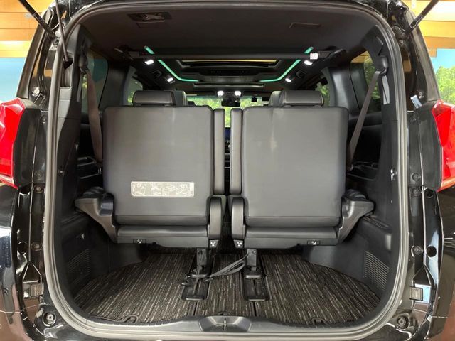 TOYOTA ALPHARD hybrid 4WD 2021