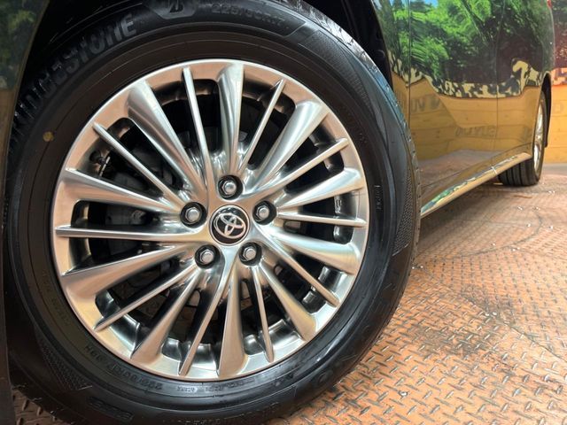 TOYOTA ALPHARD hybrid 4WD 2021