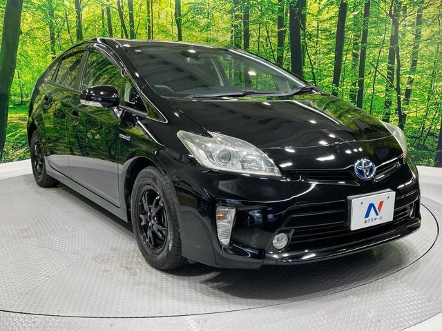 TOYOTA PRIUS 2012