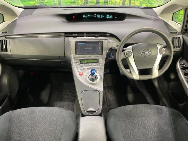 TOYOTA PRIUS 2012