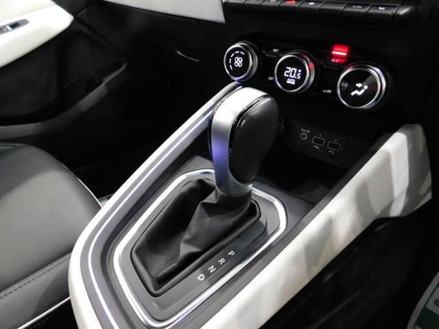 RENAULT RENAULT LUTECIA 2020