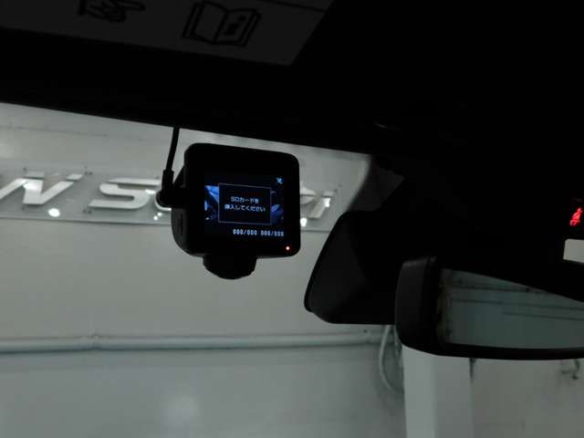 RENAULT RENAULT LUTECIA 2020