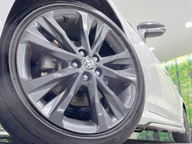 TOYOTA COROLLA TOURING HYBRID 4WD 2020