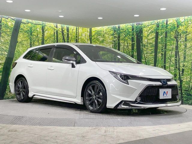 TOYOTA COROLLA TOURING HYBRID 4WD 2020