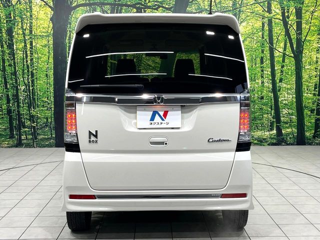 HONDA N BOX CUSTOM 2017