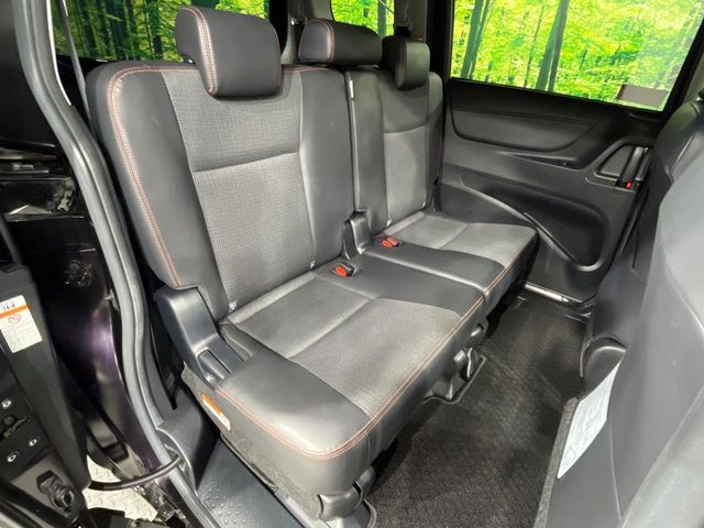 TOYOTA SIENTA HYBRID 2017