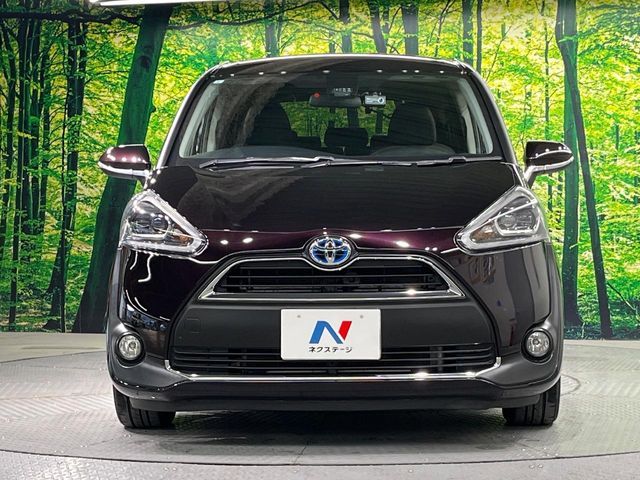 TOYOTA SIENTA HYBRID 2017