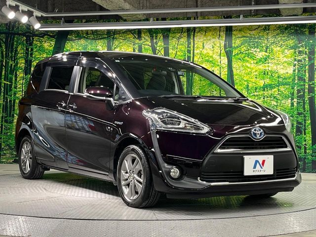 TOYOTA SIENTA HYBRID 2017