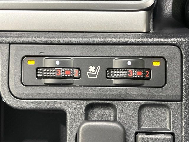 TOYOTA LANDCRUISER PRADO 2023