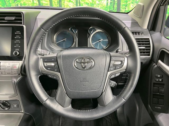 TOYOTA LANDCRUISER PRADO 2023