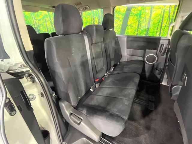 MITSUBISHI DELICA D:5 4WD 2015