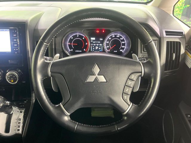 MITSUBISHI DELICA D:5 4WD 2015