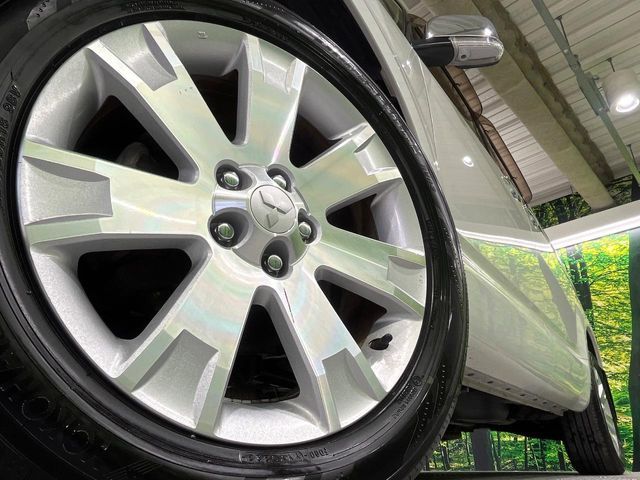 MITSUBISHI DELICA D:5 4WD 2015