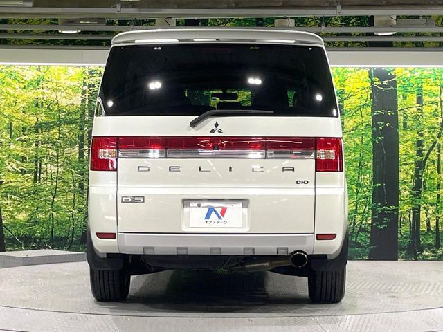 MITSUBISHI DELICA D:5 4WD 2015