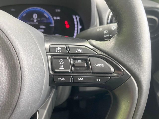 TOYOTA YARIS CROSS HYBRID 2025