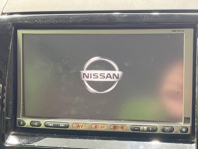 NISSAN ROOX 2011